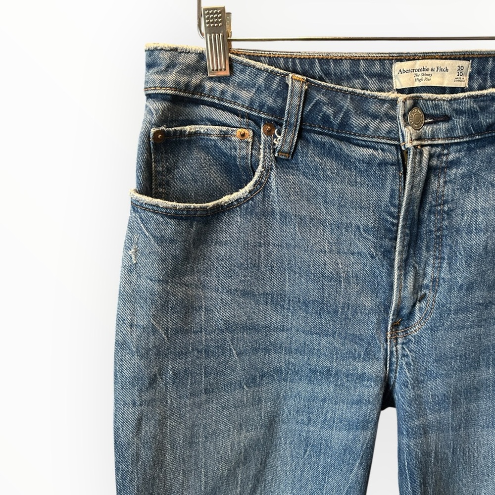 Abercrombie & Fitch The Skinny High Rise Medium Wash Jeans Size 30/10 Long - Picture 9 of 13